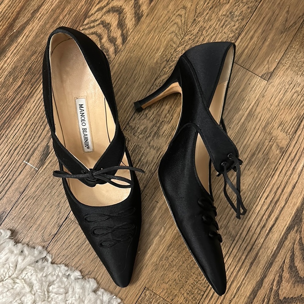Manolo Blahnik black heels